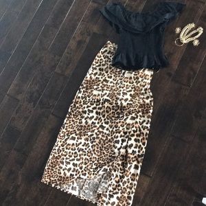 Guess Leopard/Cheetah Print wrap skirt!
